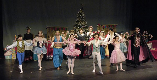 nutcracker234.jpg