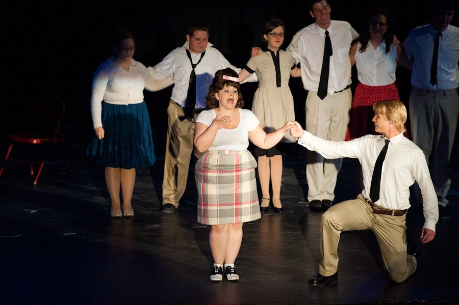 hairspray07112401.jpg