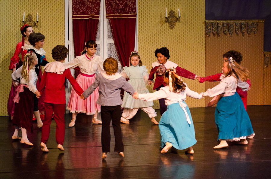 nutcracker11112996.jpg