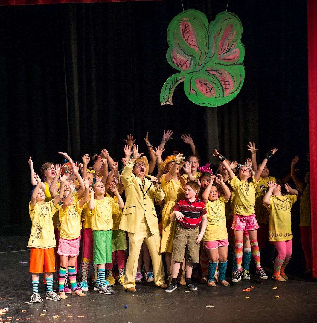 seussical120604107.jpg