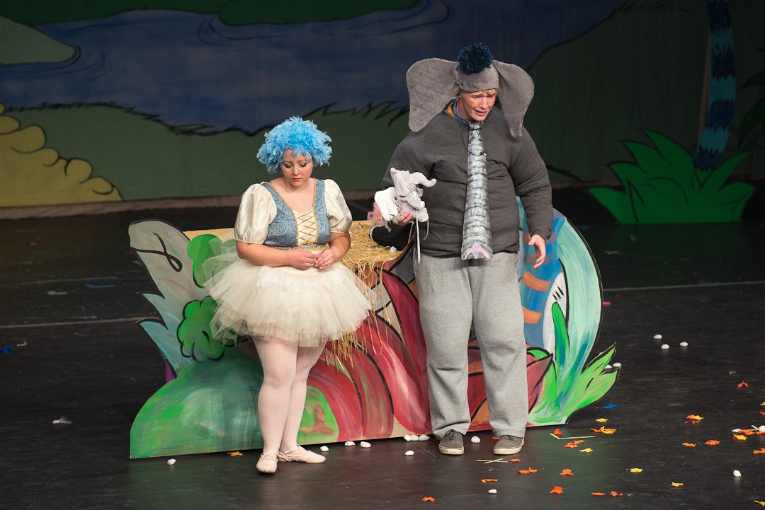 seussical120604119.jpg