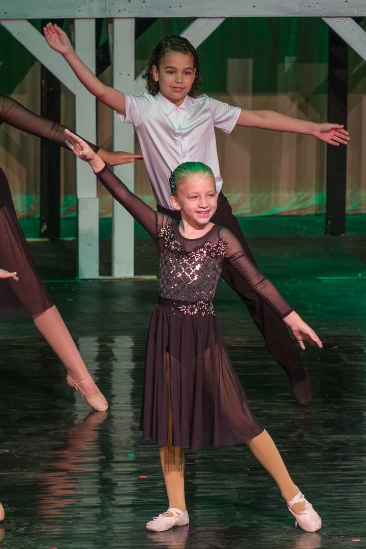 dancerecital23056.jpg