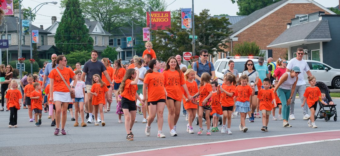 artsaliveparadeshow250619.jpg