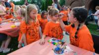 artsaliveparadeshow250640_small.jpg