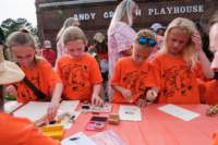 artsaliveparadeshow250644_small.jpg
