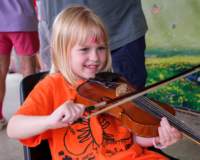 artsaliveparadeshow250662_small.jpg