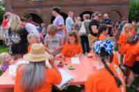 artsaliveparadeshow250665_small.jpg