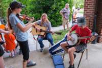 artsaliveparadeshow250687_small.jpg