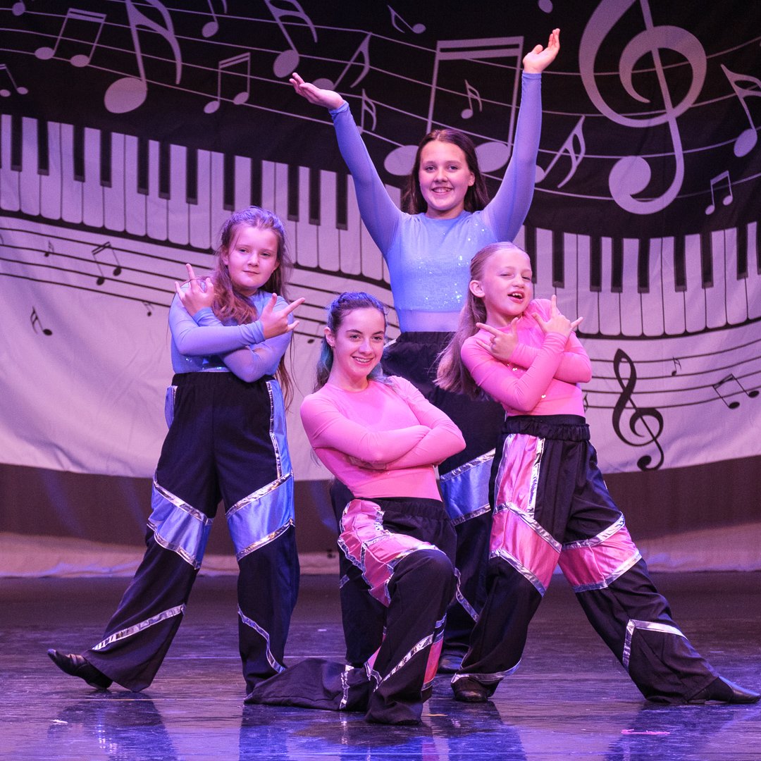 dance2505224.jpg