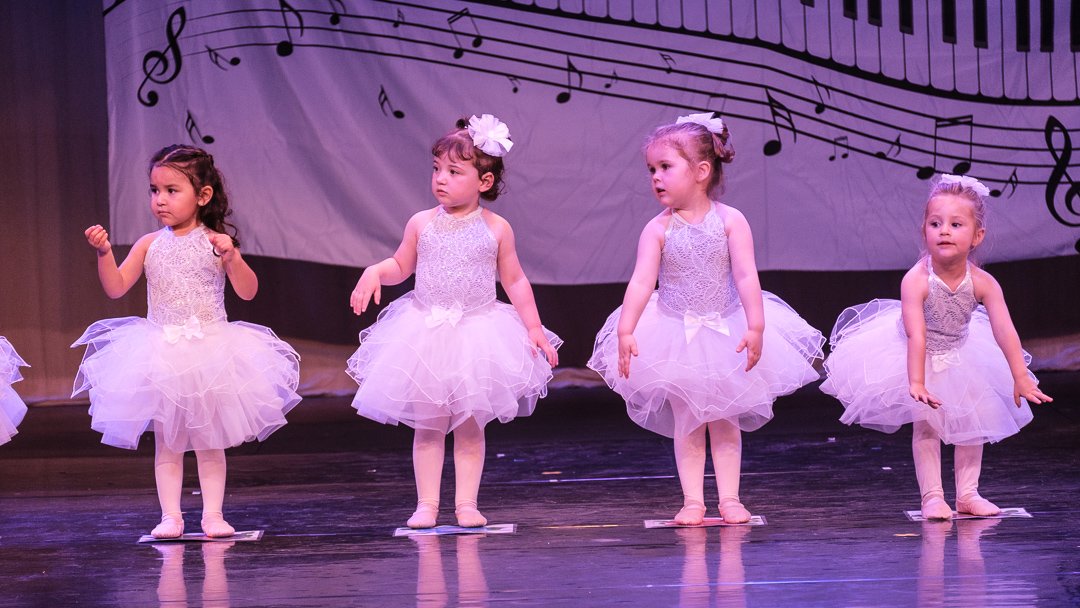 dance25053.jpg
