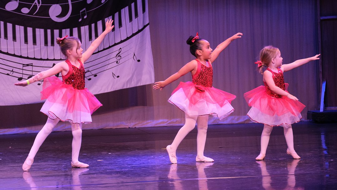 dance250582.jpg