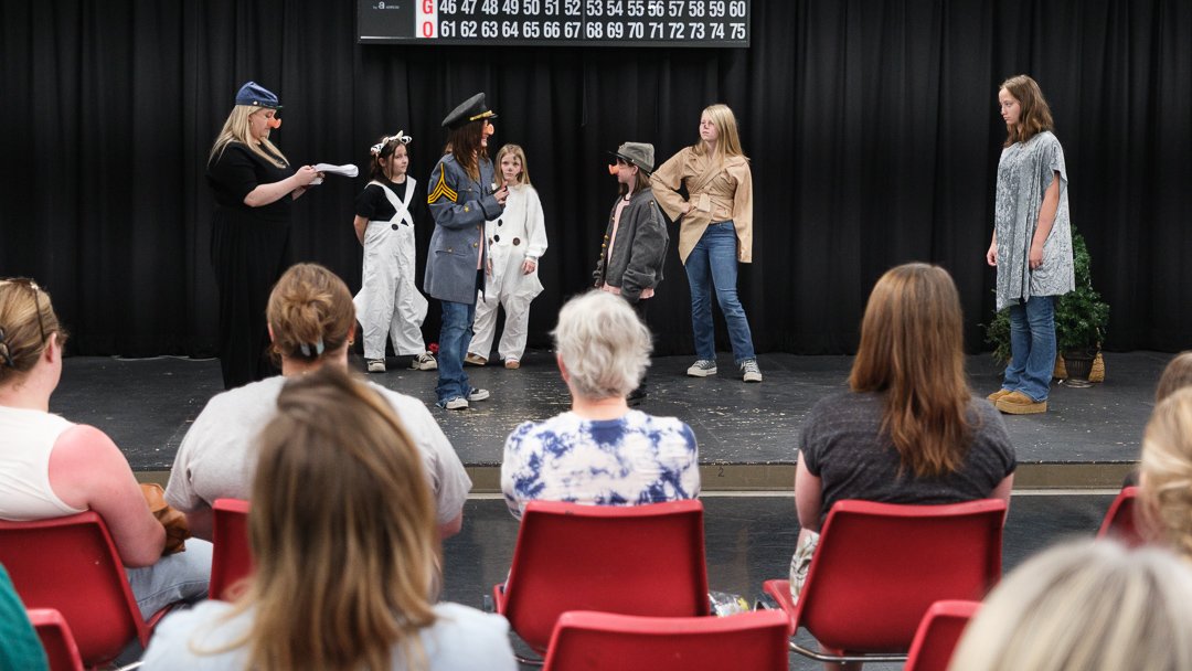 youthacting250410.jpg
