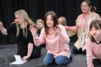 youthacting25043_small.jpg