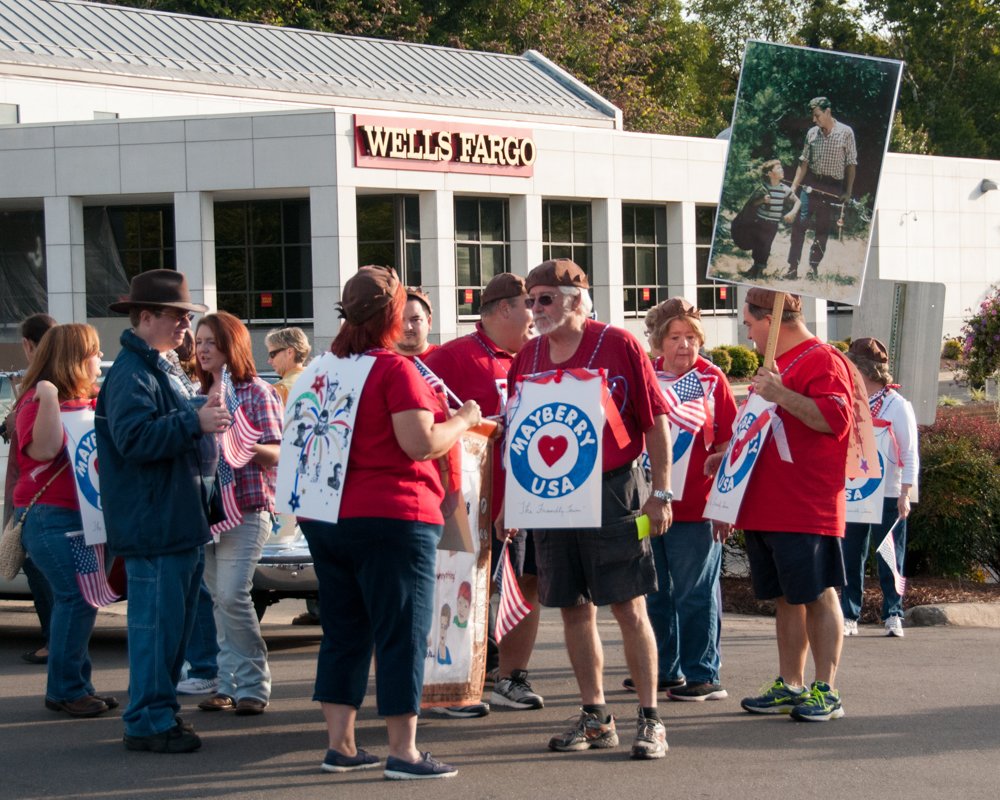 parade14092424.jpg