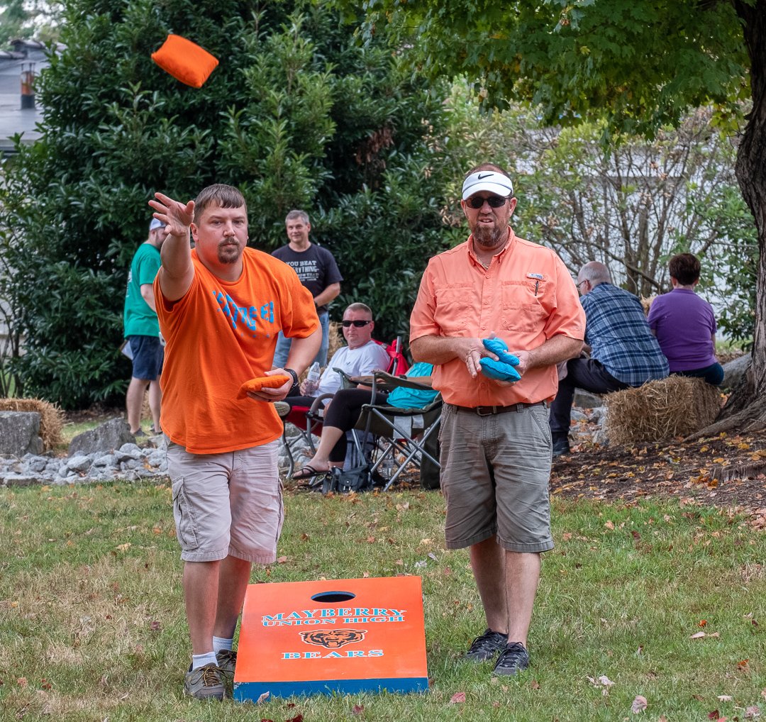 cornhole19095.jpg