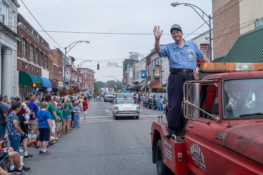 parade1909117.jpg