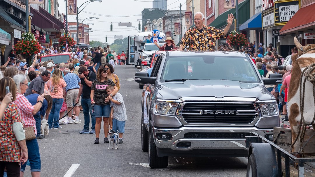 parade1909129.jpg