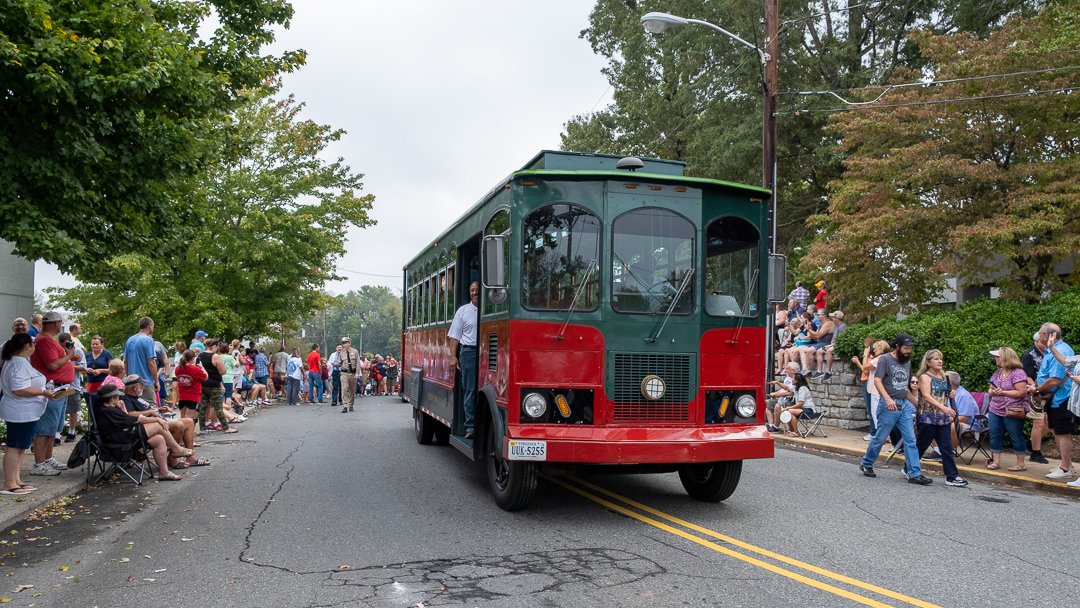 parade1909145.jpg