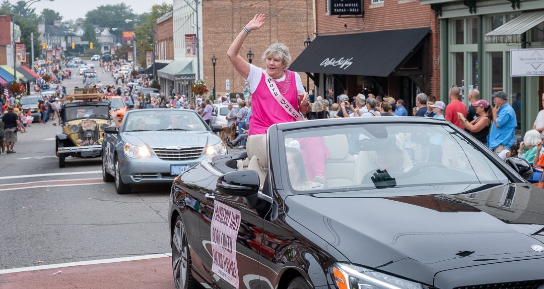 parade190972.jpg