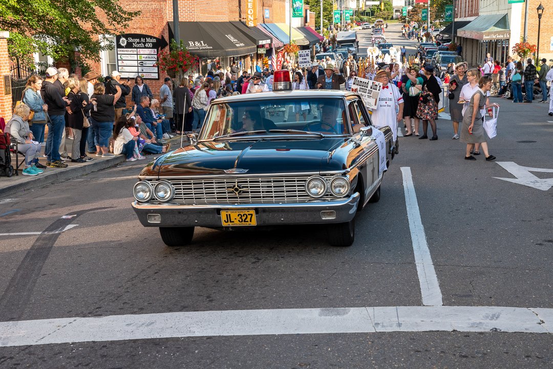 parade_32419.jpg