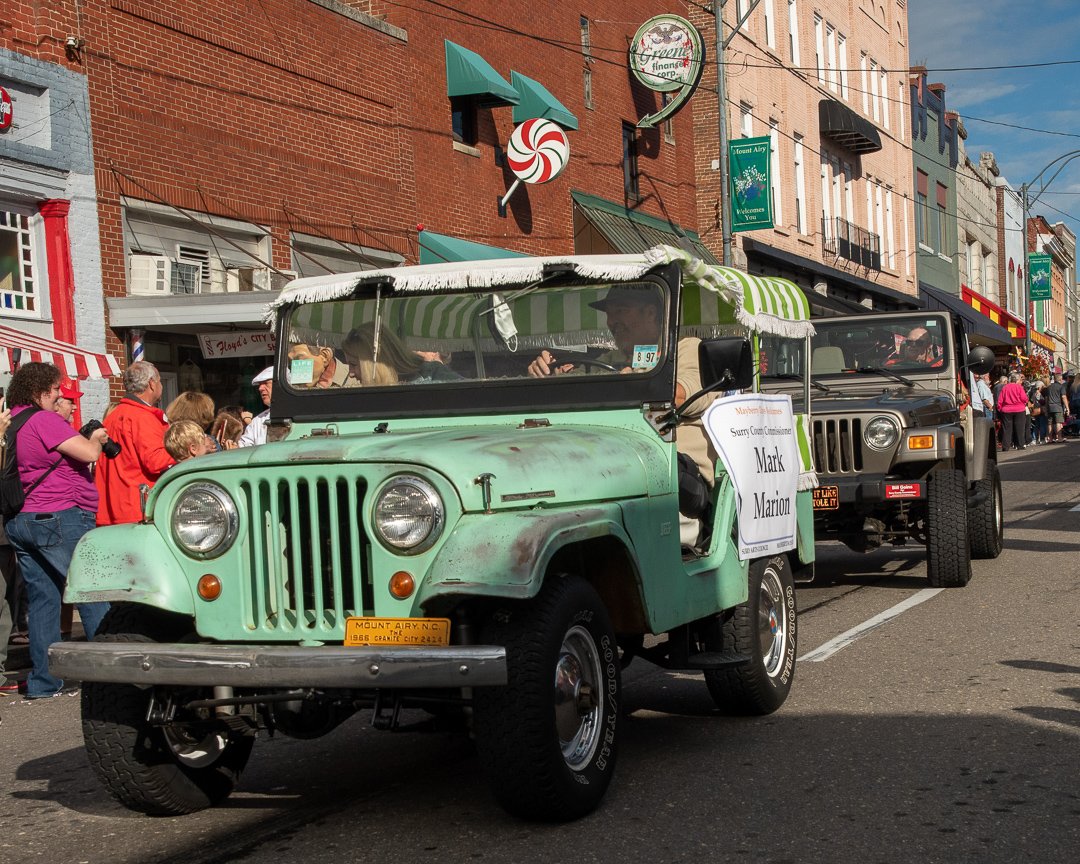 parade_32519.jpg