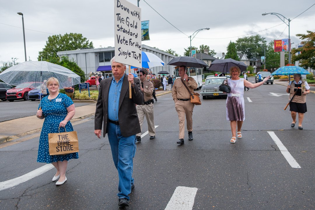 parade230945.jpg