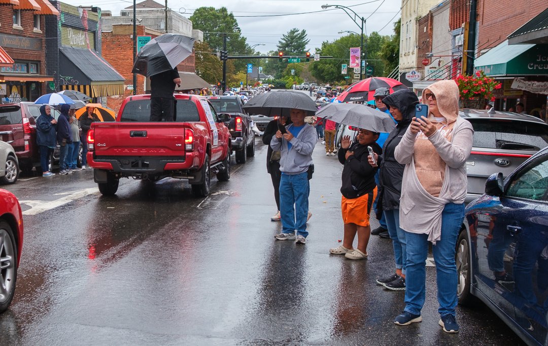 parade230984.jpg