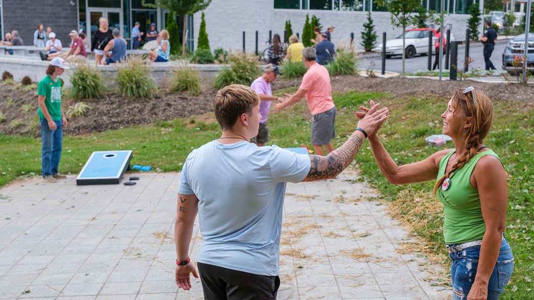 cornhole240919.jpg